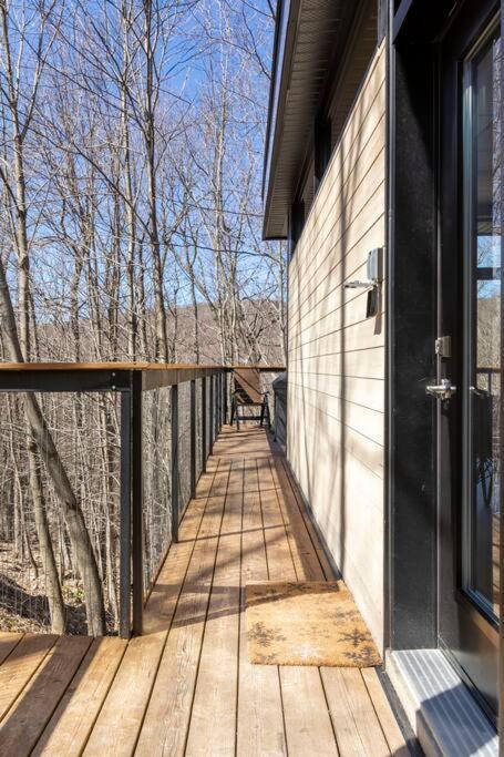 Cabin Sutton 252 - En Harmonie Avec La Nature! Villa Eksteriør billede